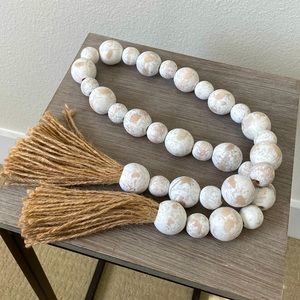 White wood decor beads